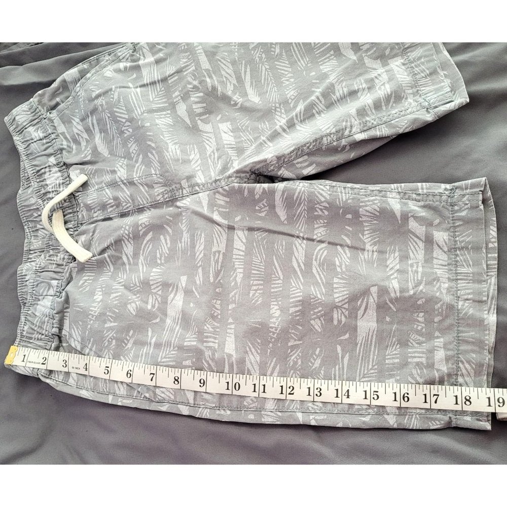 Boys Gray The Children's Place Palm Stripe Pull-on Shorts, Size 14 - Picture 5 of 7